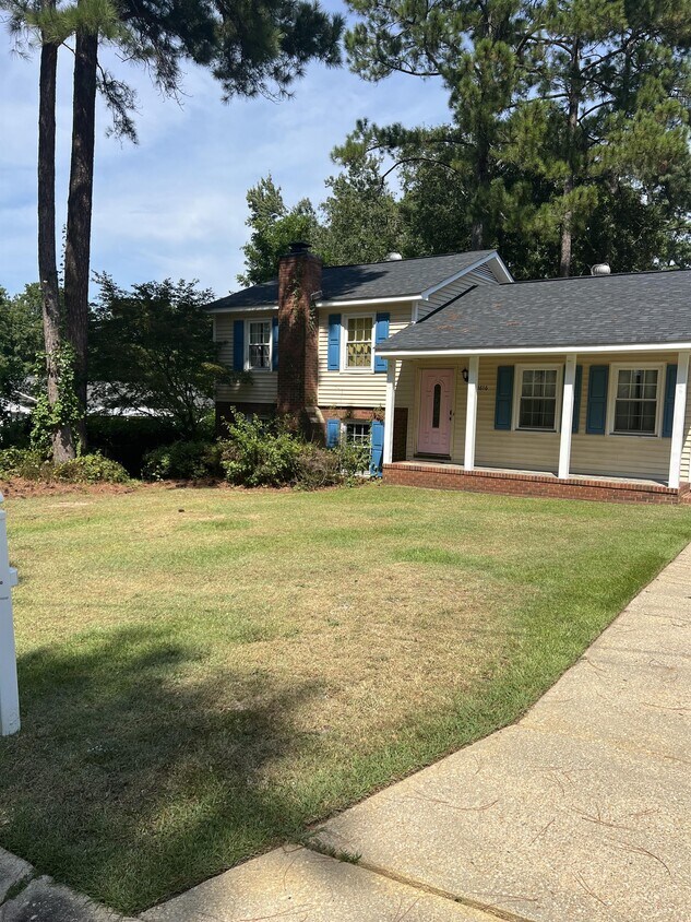 Foto principal - 1616 Morehead Ave