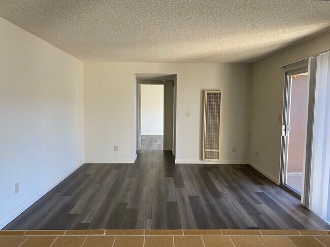 Foto del edificio - 584 W 17th St