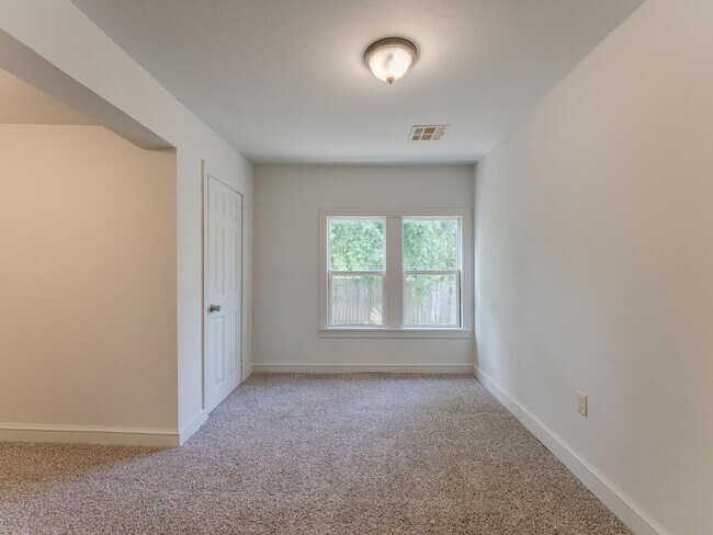 Foto del edificio - Home for rent in heart of OKC