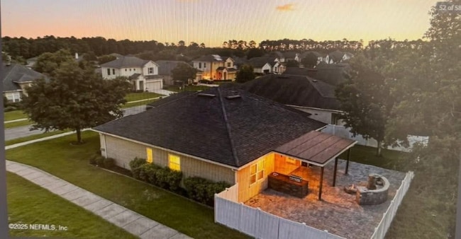 Building Photo - 1002 Wetland Ridge Cir