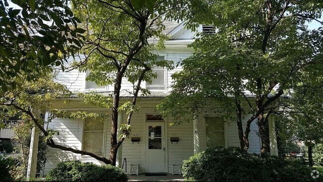 Building Photo - 432 Roanoke Blvd
