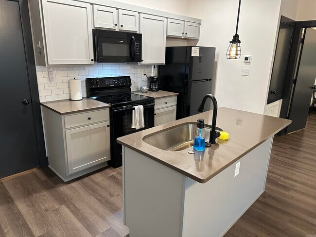 Foto del edificio - 408 E 21st St