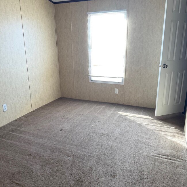 Foto del edificio - 815 W 40th St