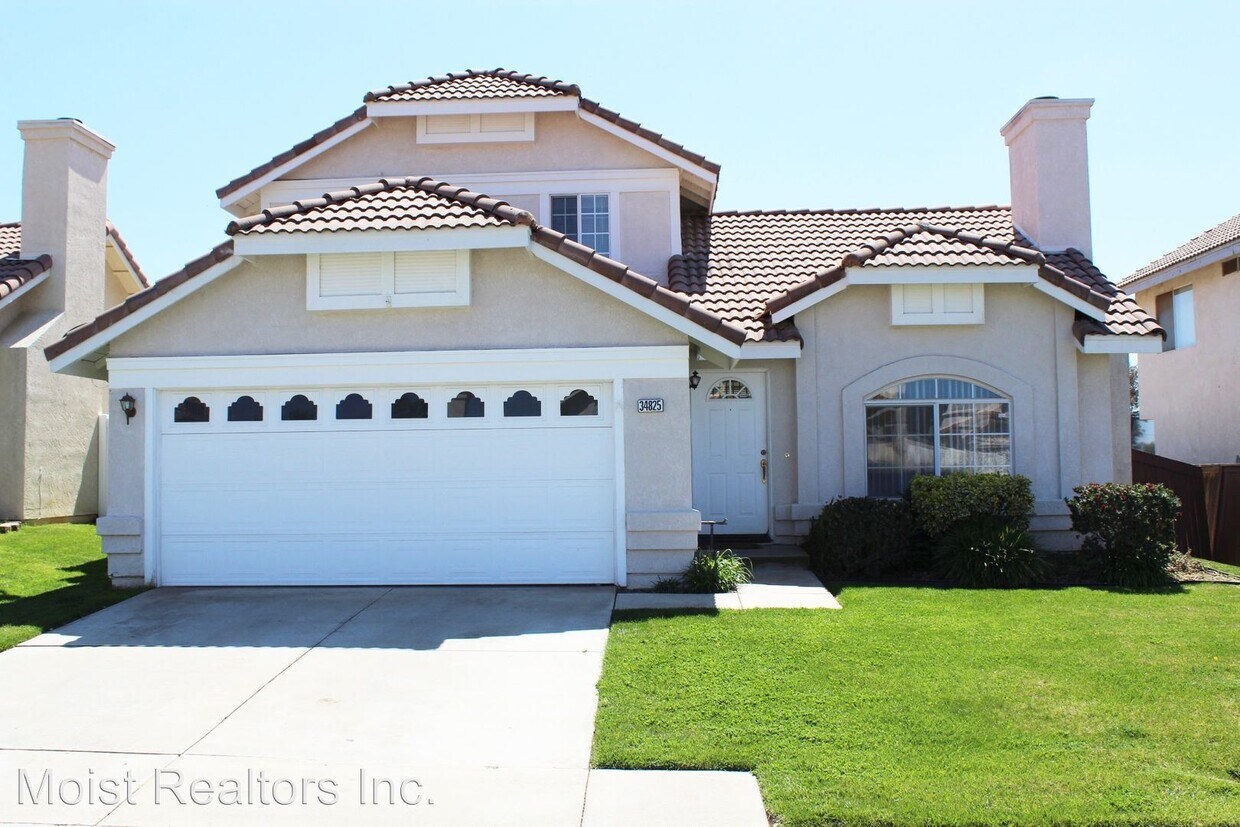 Foto principal - 3 br, 2.5 bath House - 34825 Tara Lane