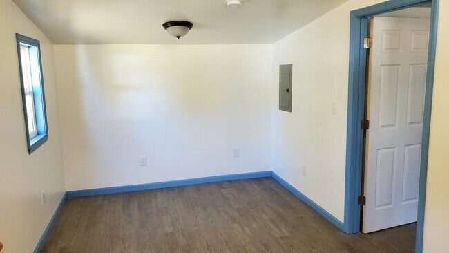 Sala de estar - 390 Cottage Home Rd