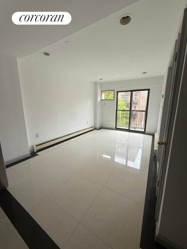 Foto del edificio - 163-10 89th Ave