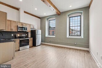 Building Photo - 201 Leverington Ave