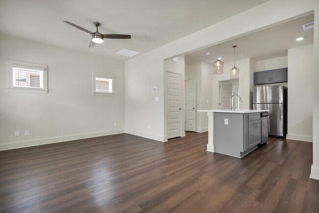 Foto del edificio - 4102 Prentice St