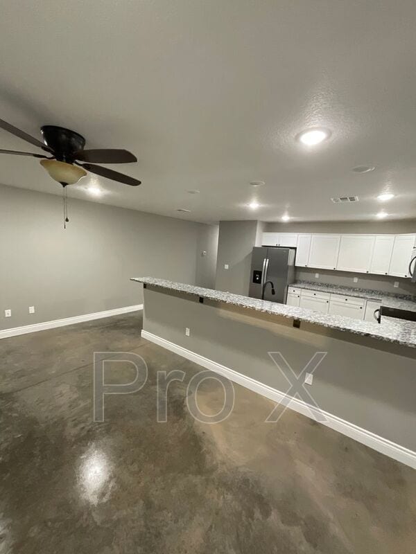 Building Photo - 207 S Byers