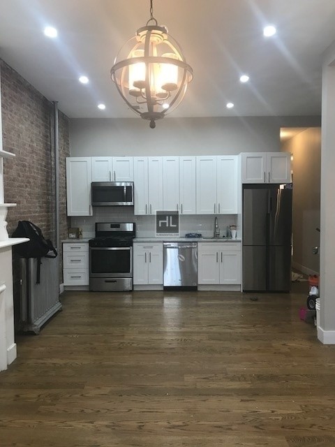 Foto del edificio - 1022 Bedford Ave