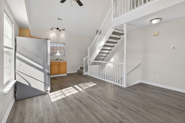 Building Photo - 1606 Parks Ave