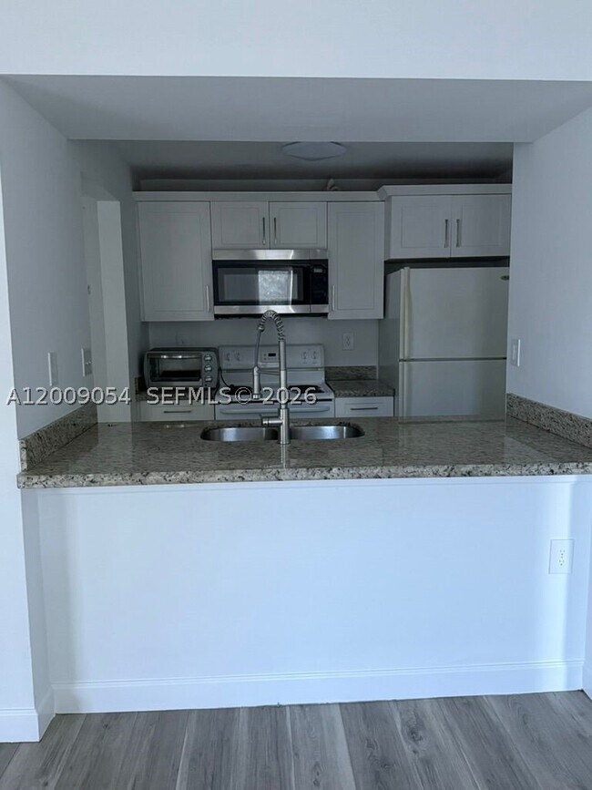 Building Photo - 6955 NW 186th St