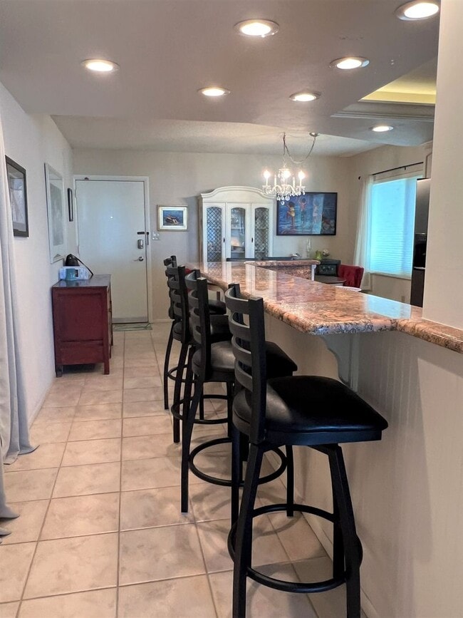 Foto del edificio - AVAILABLE 2026 Gulf Horizon, Gulf Front, 2BR/2BA 1st Floor Condo