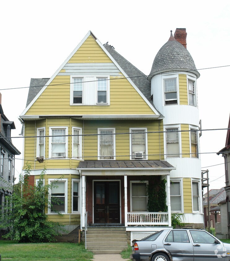 Foto del edificio - 714 W 3rd St