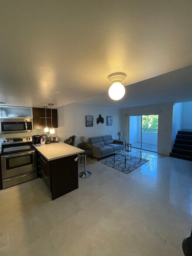 Foto principal - 1660 NE 135th St