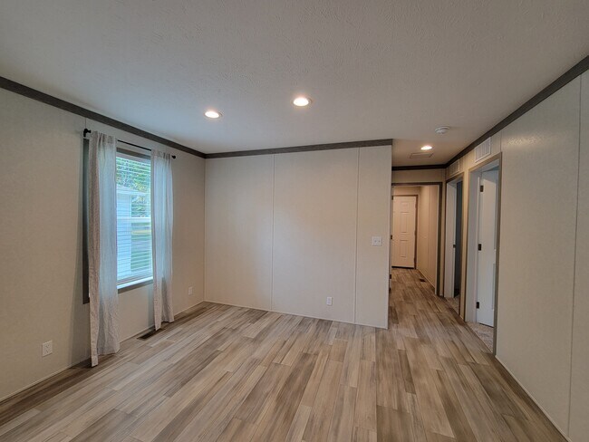 Building Photo - 9531 Anchor Dr