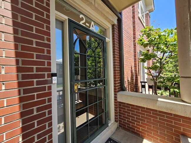 Building Photo - "Elegant 3-Bed, 3-Bath Condo with Granite ...