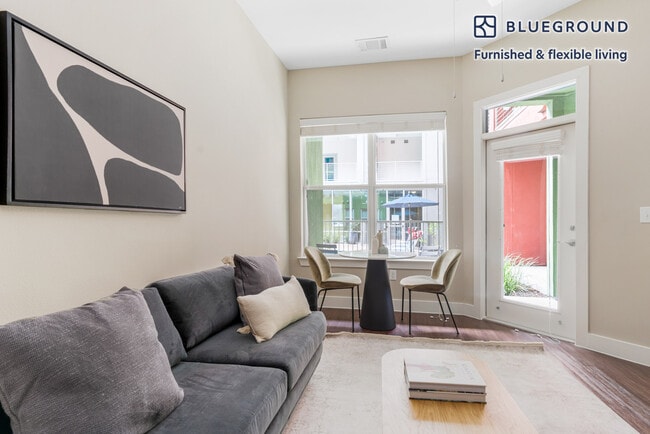 Building Photo - 1900 Simond Ave