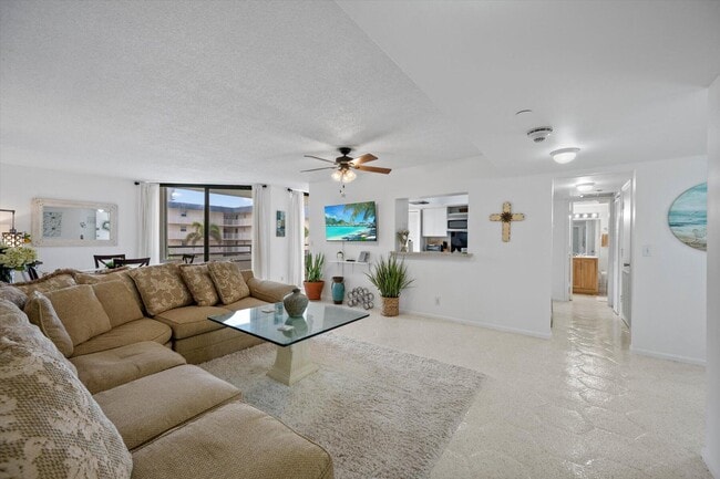 Building Photo - 3555 S Ocean Blvd