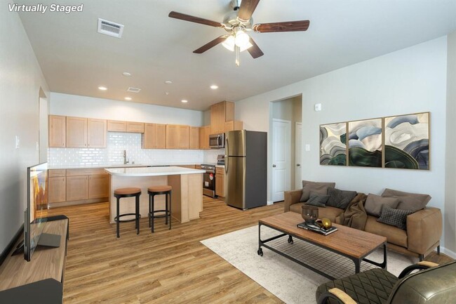 Building Photo - 129 Park Place Cir