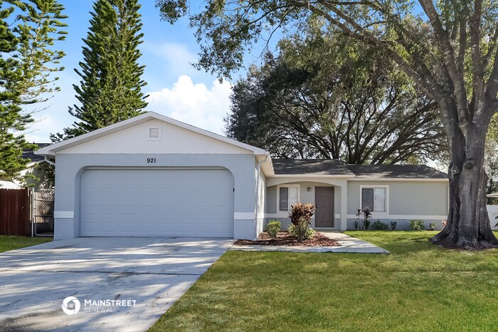 Building Photo - 921 Salerno Ct