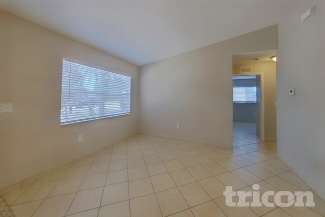 Building Photo - 505 22nd Terrace E