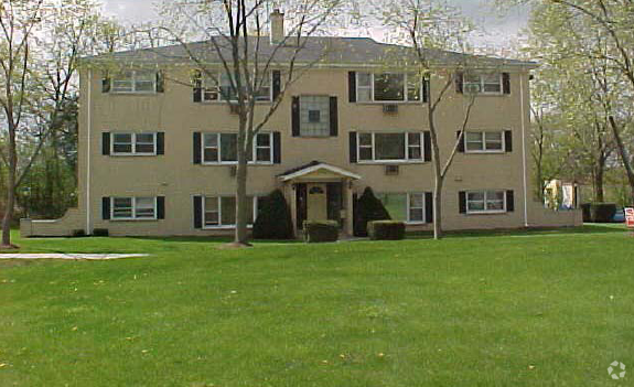 Foto del edificio - Fox River Grove Apartments