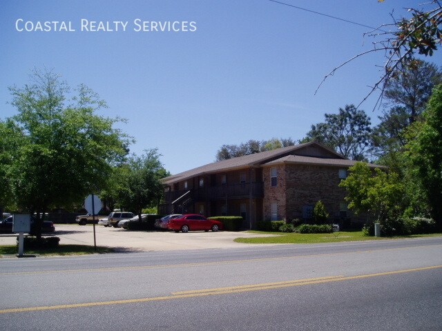 Building Photo - 896 Silverwood #4