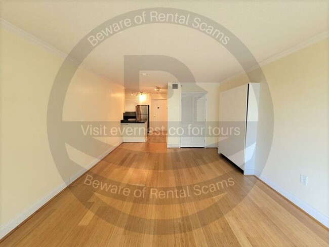 Building Photo - 2870 Pharr Ct S Northwest