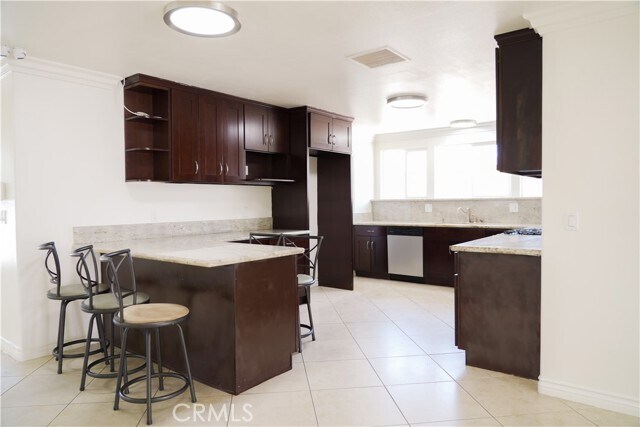 Foto del edificio - 10572 Desser Ln