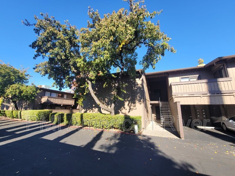 Foto principal - 941 Fulton Ave