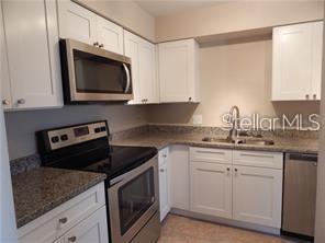Building Photo - 2208 Margarita Ct