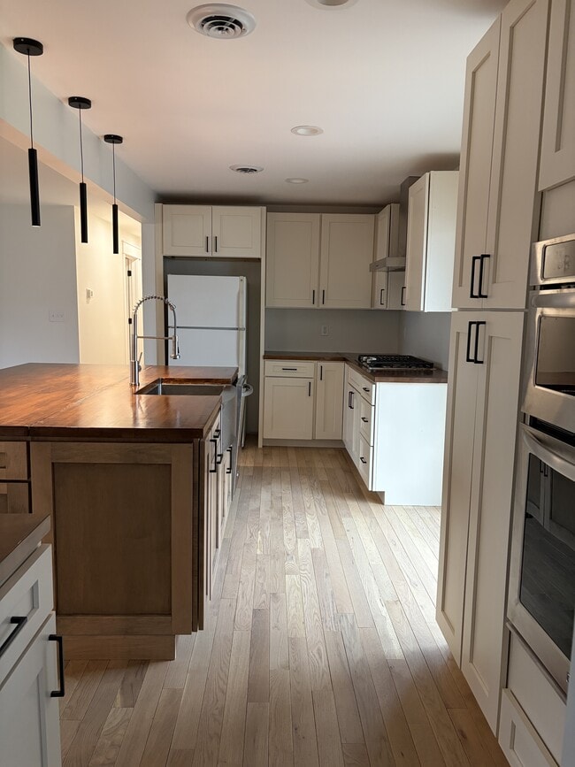 Foto del edificio - 7226 Thomas Ave S