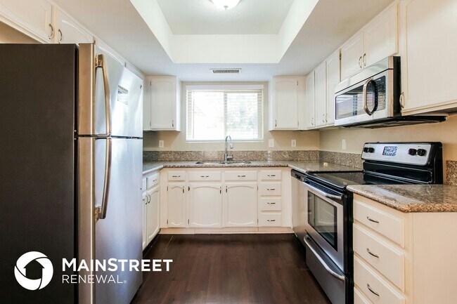 Foto del edificio - 16422 N 66th Dr