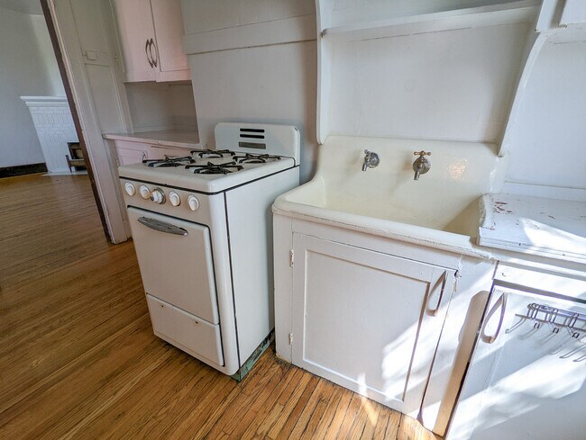 Photo du bâtiment - Arcade Heritage Apartments