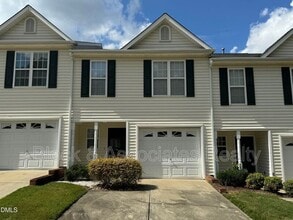 Building Photo - 4804 Tanglewood Oaks St