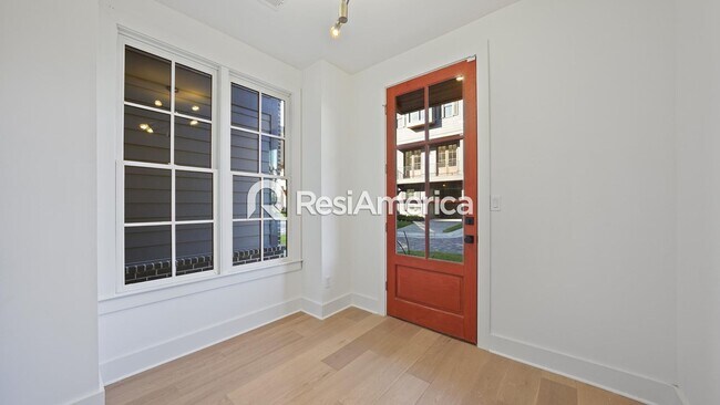 Foto del edificio - 2024 Construction - Modern 4 bedroom home in Downtown Memphis!!