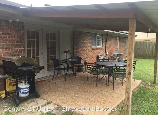 Building Photo - 3 br, 2 bath House - 9806 Village Green