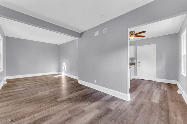 Foto del edificio - 2115 Dowd Ave