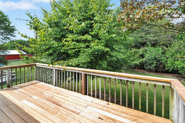 Building Photo - 1049 Yoder Dr