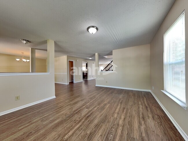 Foto del edificio - 10421 Parmer Cir