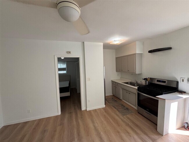 Foto del edificio - 1315 SE 2nd St