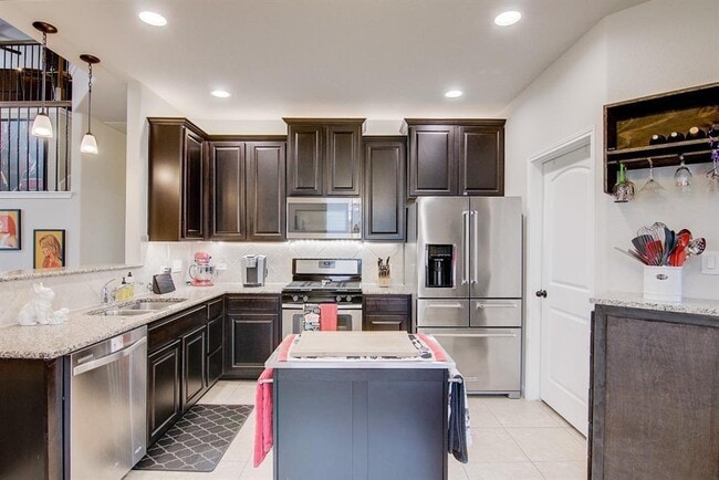 Building Photo - 13409 Larrys Ln