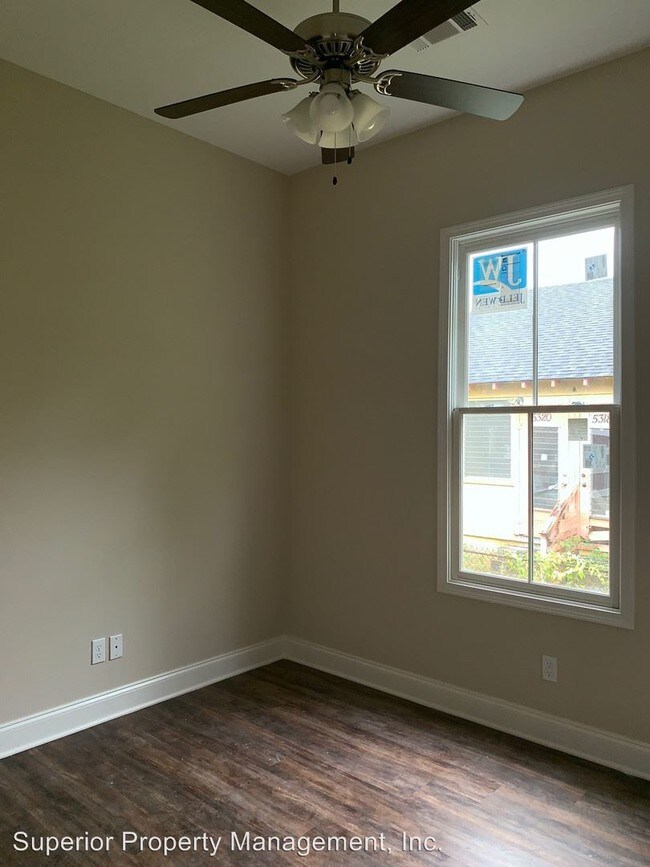 Foto del edificio - 5314-5316 Burgundy St