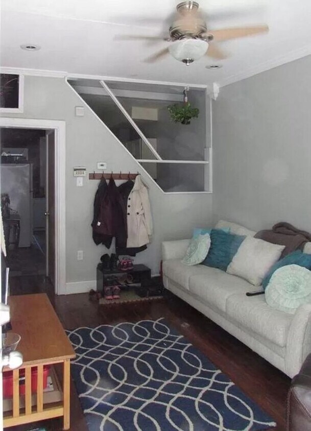 Primary Photo - Stunning 3-Bedroom Townhouse in Manayunk! ...