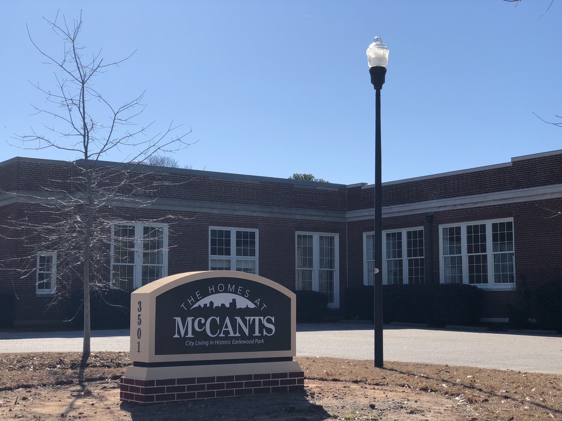 Primary Photo - Townhomes at McCants