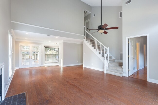 Building Photo - Charming East Cobb Home in Quiet Cul-de-Sac – Updated, Spacious & Great Schools!