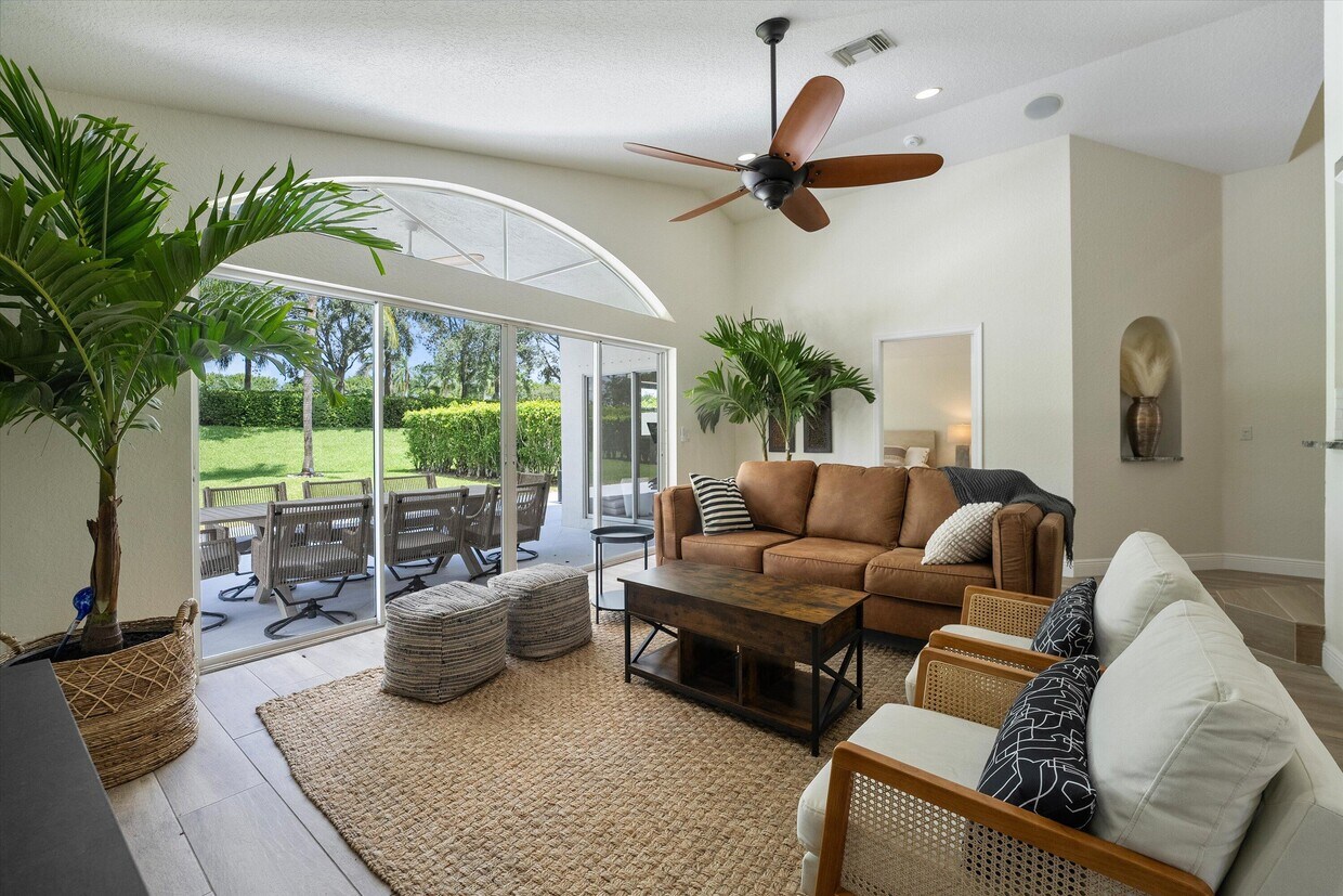 Foto principal - 4033 Bluff Harbor Way