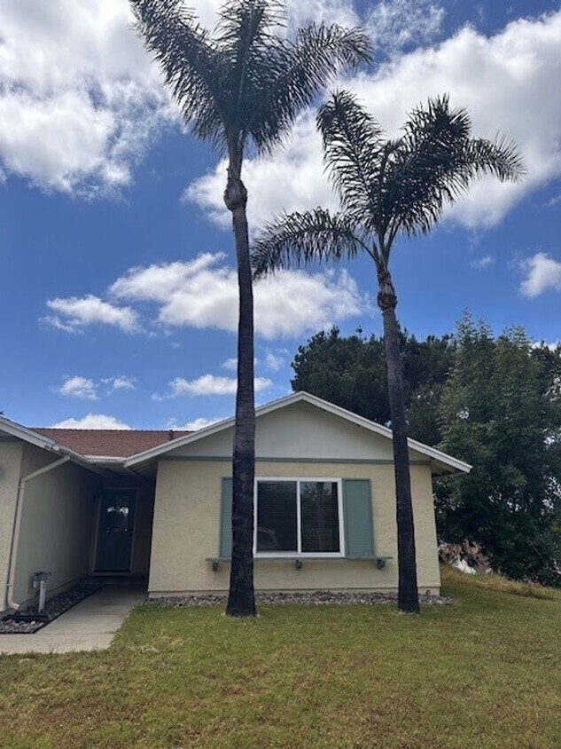 Primary Photo - LARGE CORNER LOT! 4bd/2ba home in Spring V...