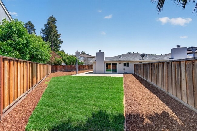 Building Photo - 4971 Geomax Ct